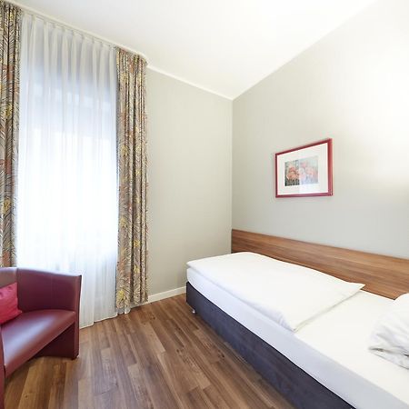 Hotel Bremer Tor Stuhr Exterior photo